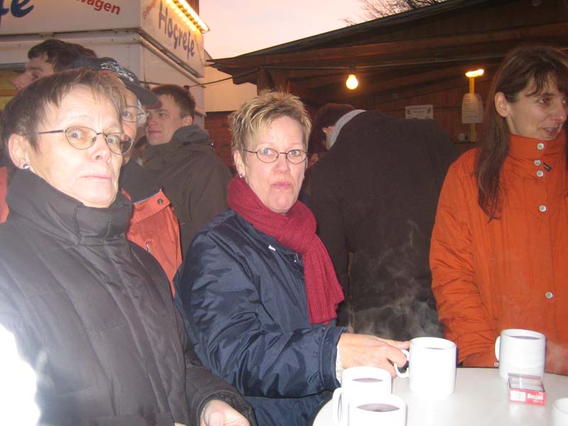 2007-12-15 Weihnachtsmarkt Breiholz 2007 020